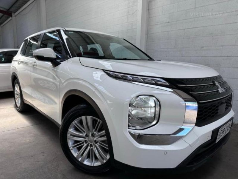 2023 MITSUBISHI OUTLANDER ES 7 SEAT (2WD) ZM MY23