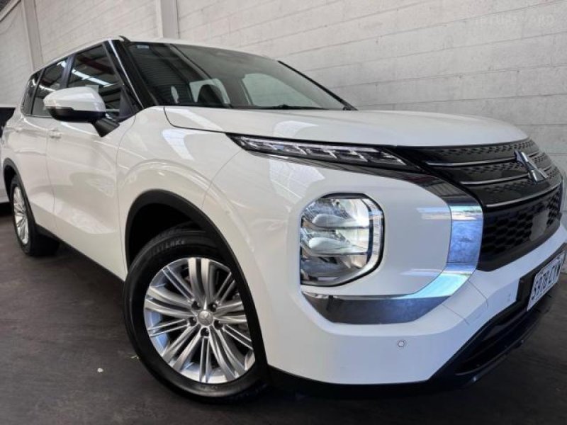 2023 MITSUBISHI OUTLANDER ES 7 SEAT (2WD) ZM MY23