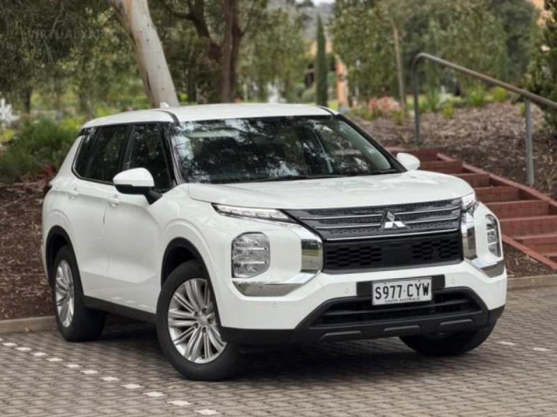 2023 MITSUBISHI OUTLANDER LS 7 SEAT (2WD) ZM MY24