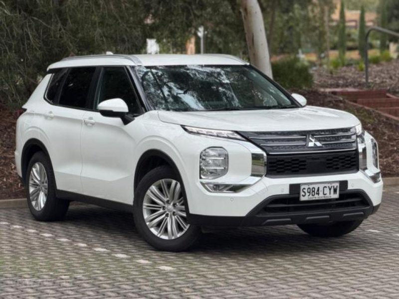 2023 MITSUBISHI OUTLANDER LS 7 SEAT (2WD) ZM MY24