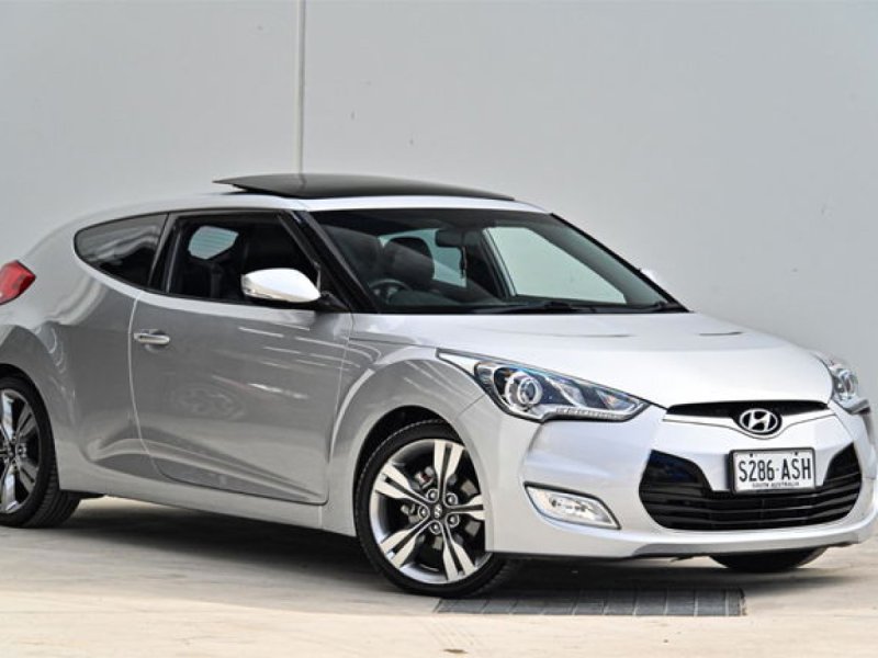 2011 Hyundai Veloster +