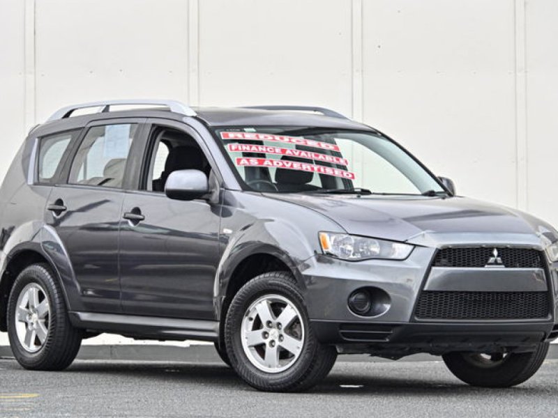 2009 Mitsubishi Outlander LS