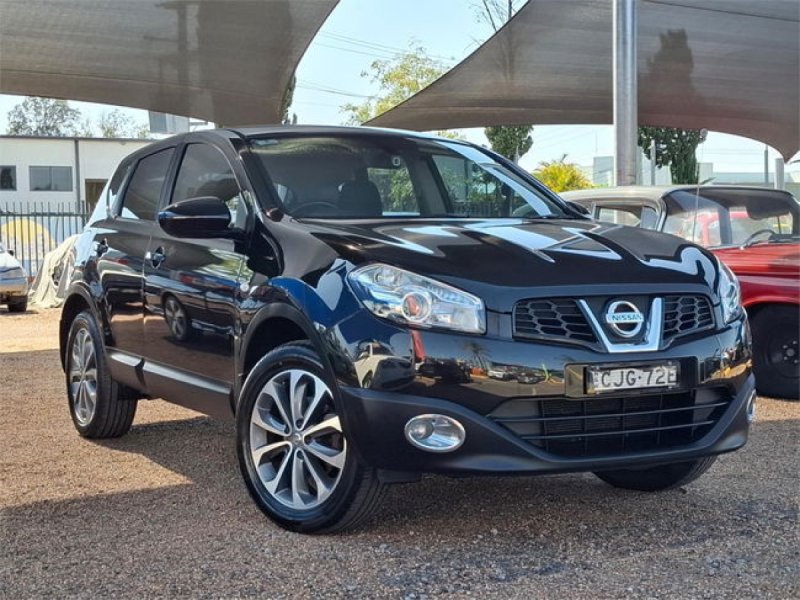 2012 Nissan Dualis ST