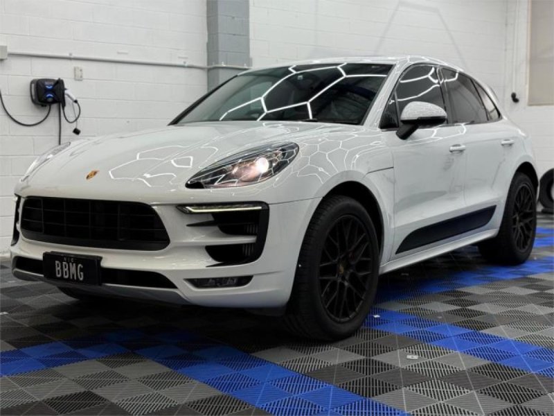 2016 PORSCHE MACAN 4D WAGON GTS MY17