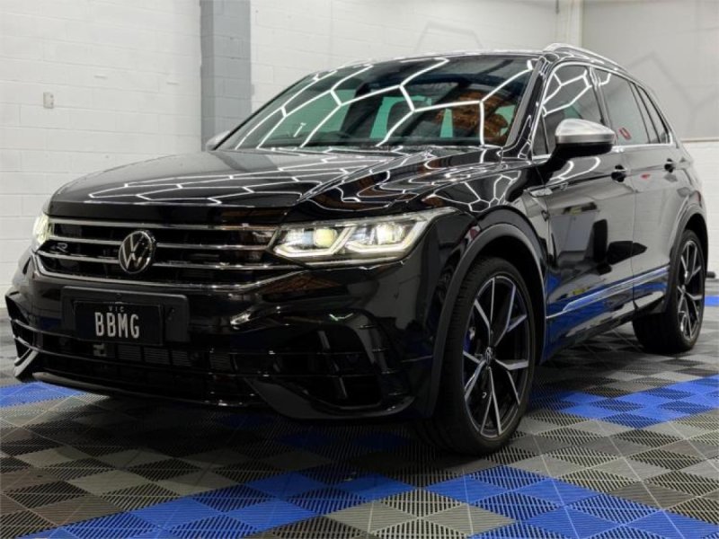 2023 VOLKSWAGEN TIGUAN 4D WAGON 235TSI R AX MY23 UPDATE