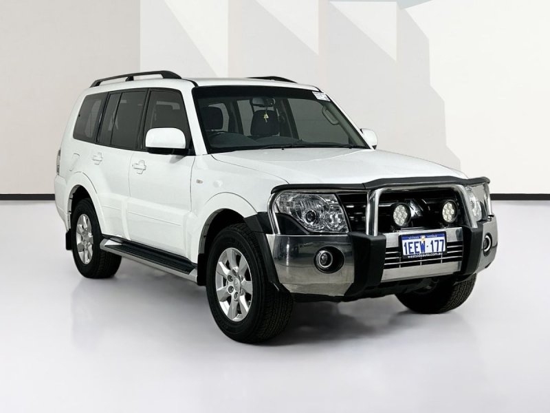 2013 Mitsubishi PAJERO NW MY13 GLX-R LWB (4x4) 5 SP AUTO SPORTS MODE