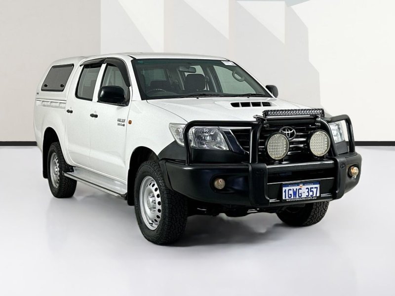 2015 Toyota HILUX KUN26R MY14 SR (4x4) 5 SP AUTOMATIC