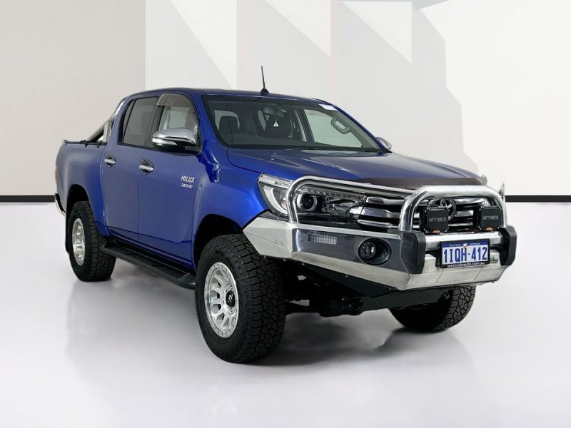 2017 Toyota HILUX GUN126R SR5 (4x4) 6 SP AUTOMATIC