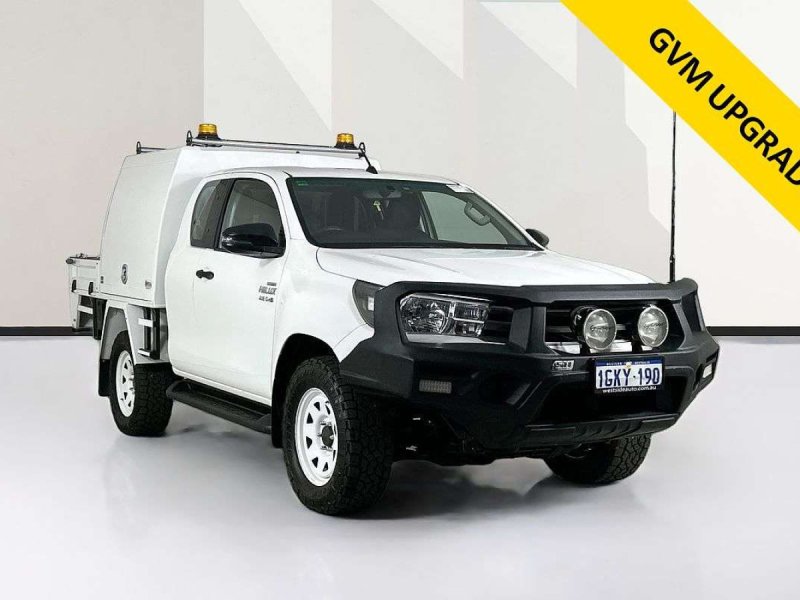 2018 Toyota HILUX GUN126R MY17 SR (4x4) 6 SP MANUAL