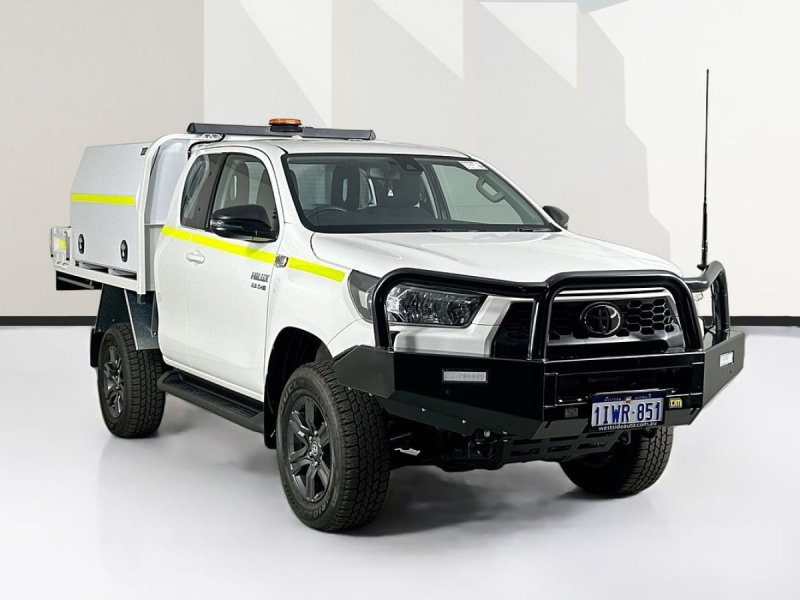 2025 Toyota HILUX GUN126R RC SR (4x4) 6 SP AUTOMATIC