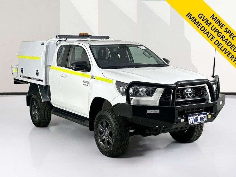 2025 Toyota HILUX GUN126R RC SR (4x4) 6 SP AUTOMATIC