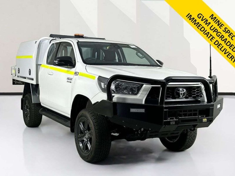 2025 Toyota HILUX GUN126R RC SR (4x4) 6 SP AUTOMATIC