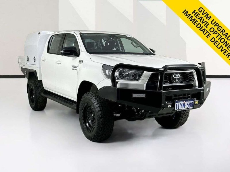 2025 Toyota HILUX GUN126R RC SR (4x4) STEEL WHEELS 6 SP AUTOMATIC