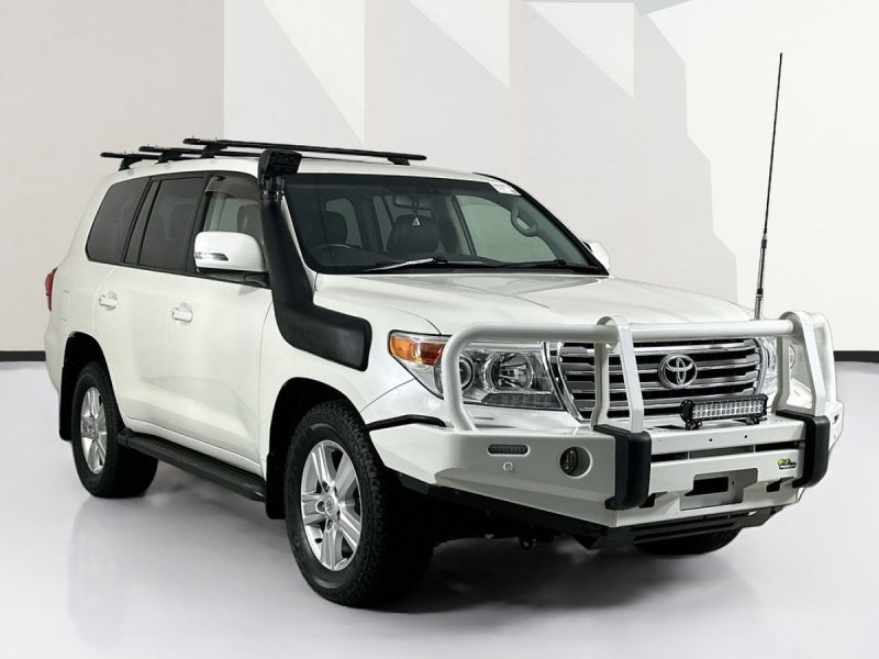 2015 Toyota LANDCRUISER VDJ200R MY13 VX (4x4) 6 SP AUTOMATIC