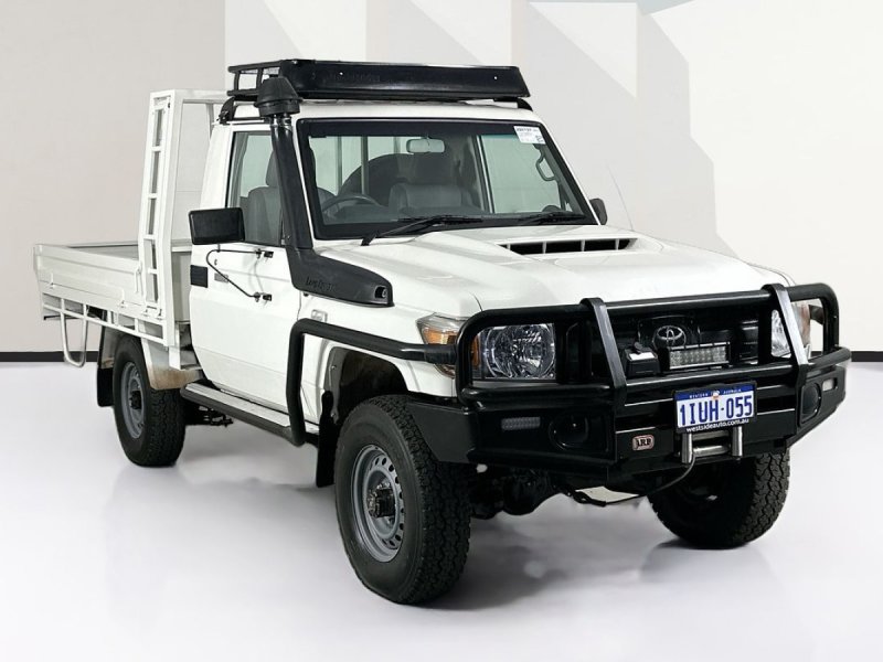 2016 Toyota LANDCRUISER LC70 VDJ79R MY17 WORKMATE (4x4) 5 SP MANUAL
