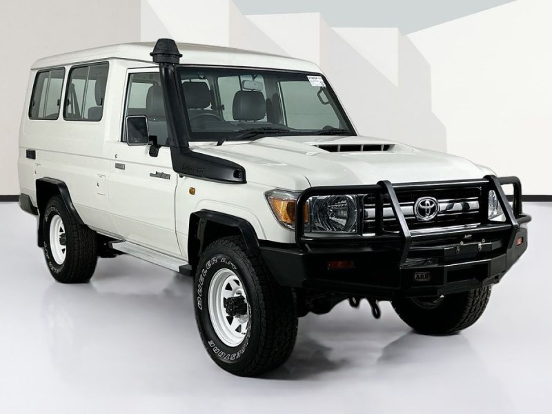 2019 Toyota Landcruiser VDJ78R GXL (4x4) 5 SEAT 5 SP MANUAL