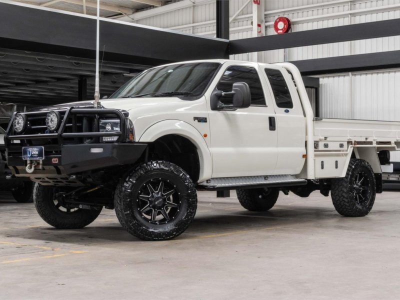 2002 Ford F250 Cab Chassis XL