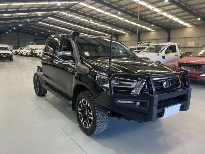 2023 Toyota Hilux Cab Chassis SR5 GUN126R